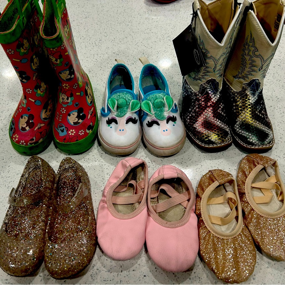 Size 7 toddler shoe lot
